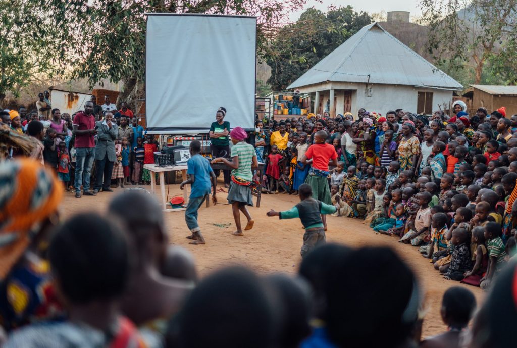 Movie roadshow - Africa - Justdiggit