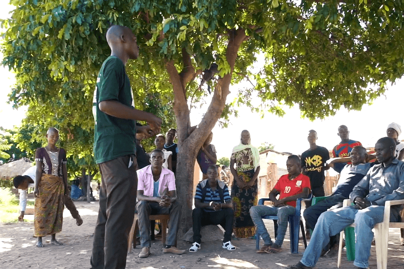 Farmers making agreements Kisiki Hai